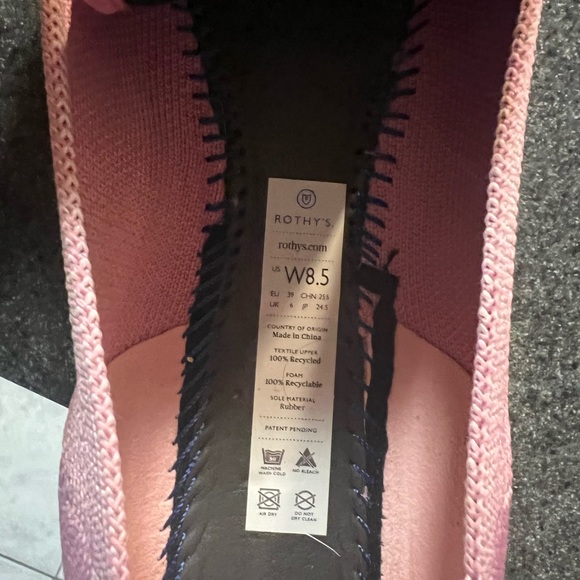 Size 8.5 Rothy’s in great condition! Only wore them a handful of times! - Picture 4 of 5